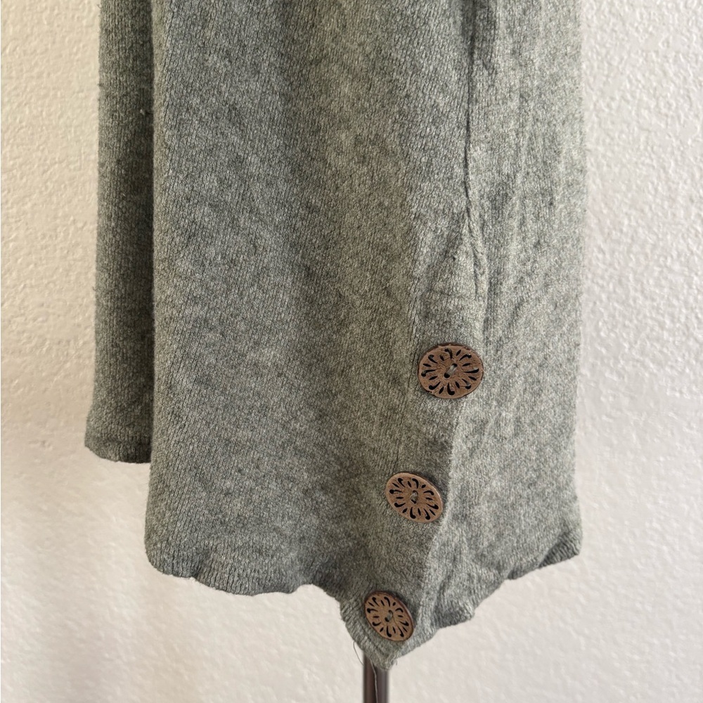 7th Ray Gray Knit Button Side Sweater - Size Large - Picture 8 of 9